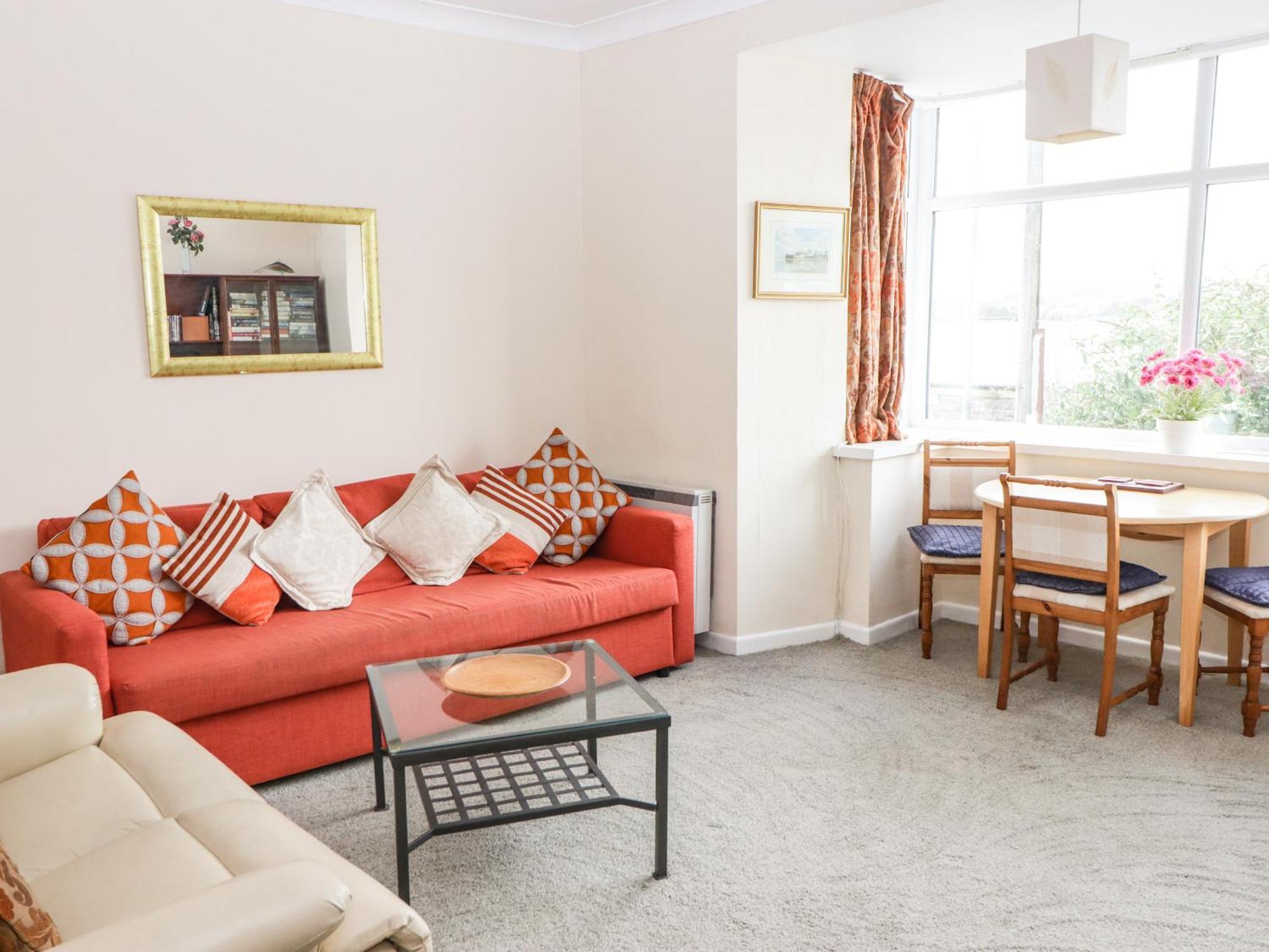 Gwylan Apartment Тенби Экстерьер фото
