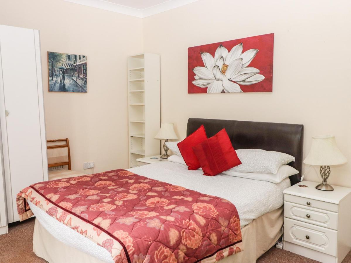 Gwylan Apartment Тенби Экстерьер фото