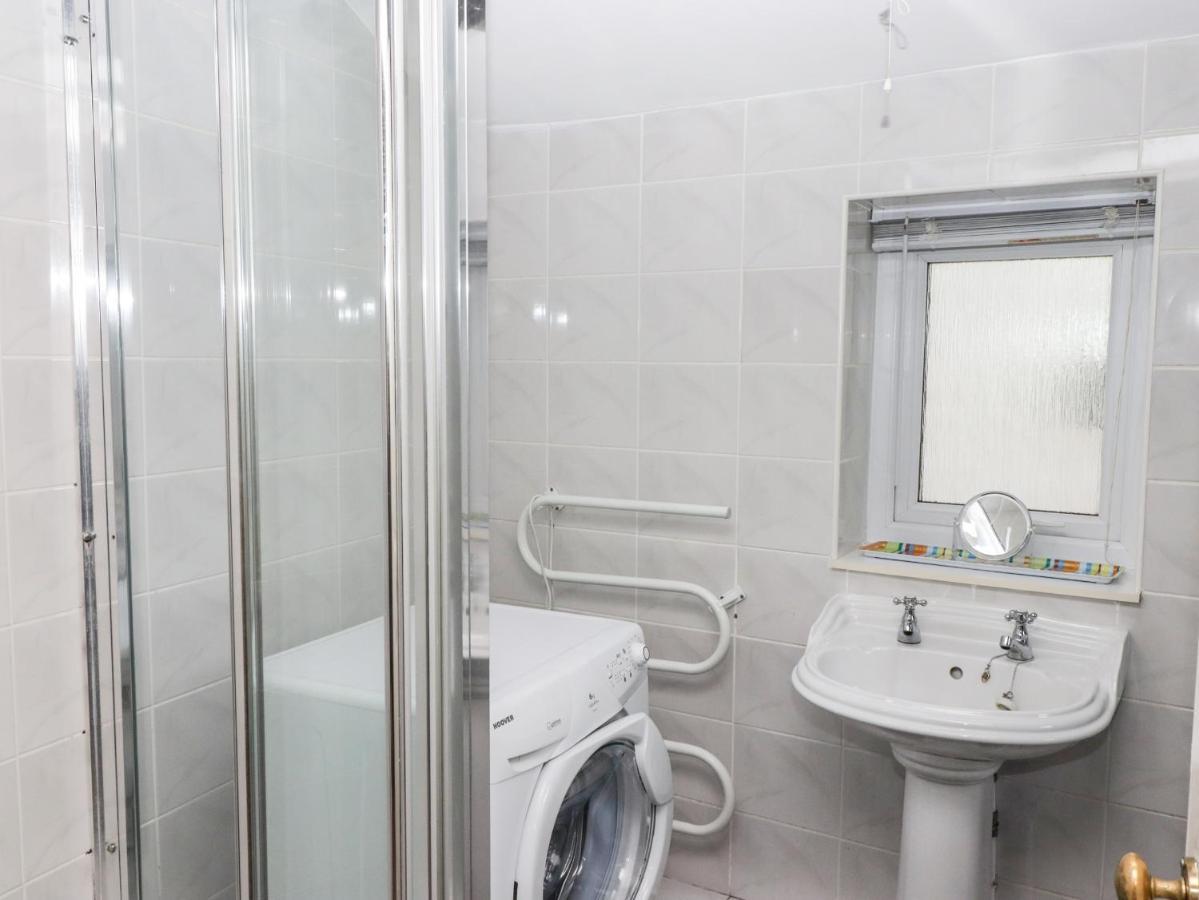 Gwylan Apartment Тенби Экстерьер фото